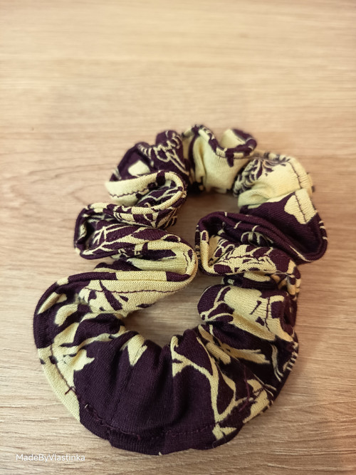 Scrunchie gumička do vlasů — foto 1
