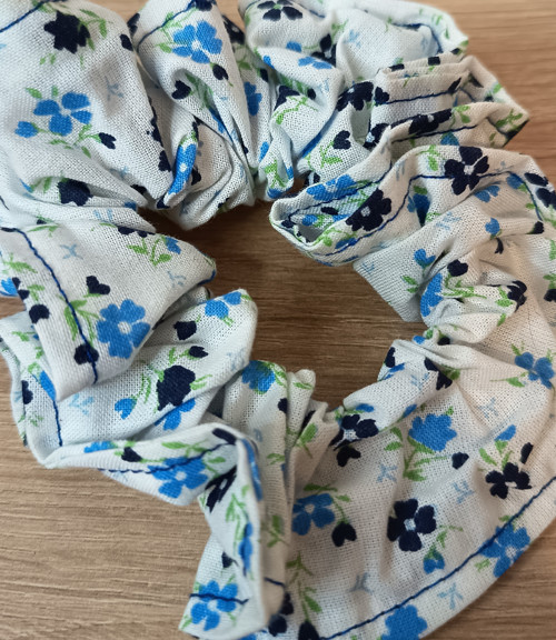 Scrunchie gumička do vlasů — foto 1