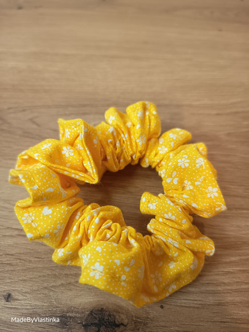 Scrunchie gumička do vlasů — foto 1