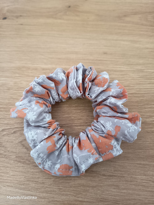 Scrunchie gumička do vlasů