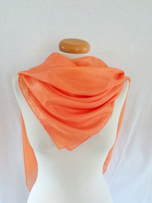 "orange pastel" hedvábný šátek 90x90 skladem