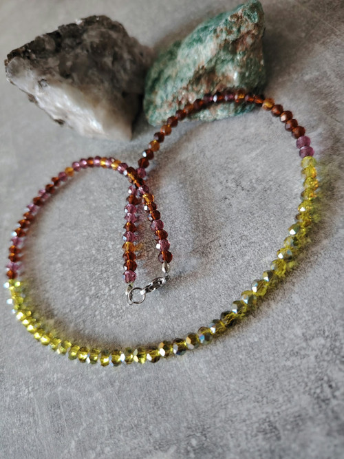 Náhrdelník choker - blýskavé rondelky — foto 1