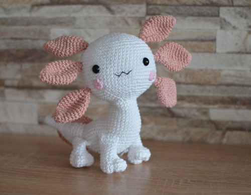 Háčkovaný axolotl