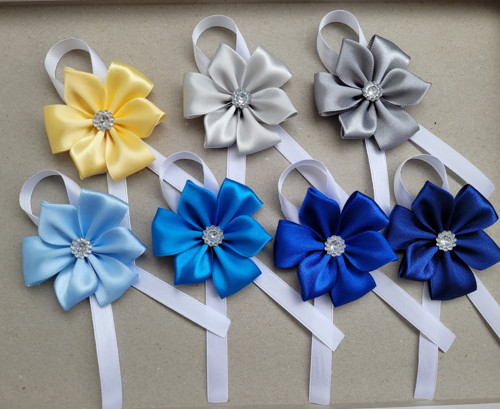 1x střední kanzashi - kotiliony - taneční