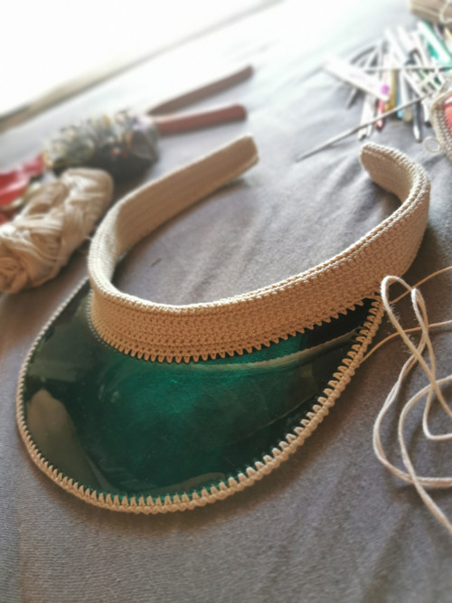 Visor H01G
