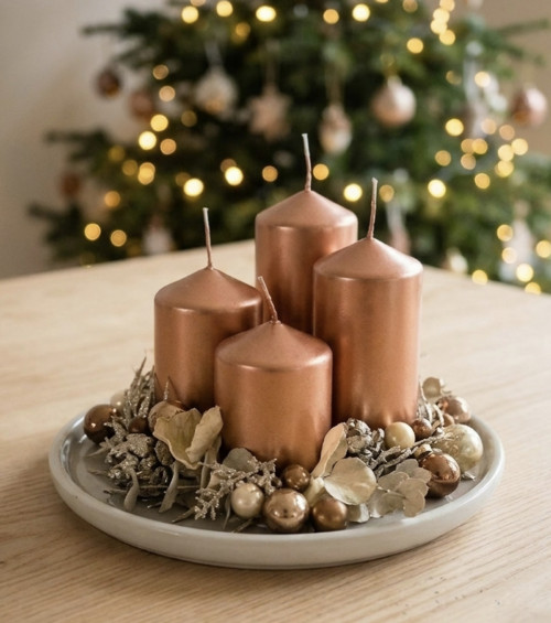 Adventní svícen s měděnými svícemi