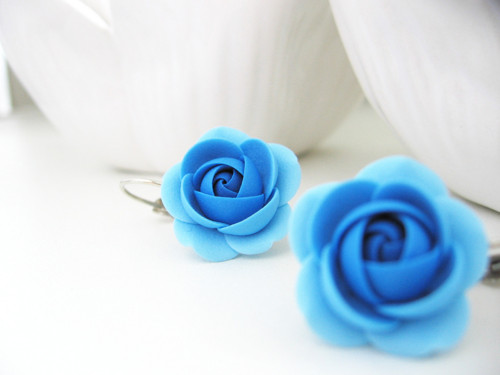 Electric Blue, visací náušnice