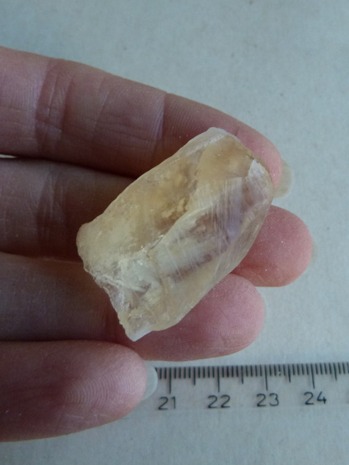 Citrín surový - 3,8 cm