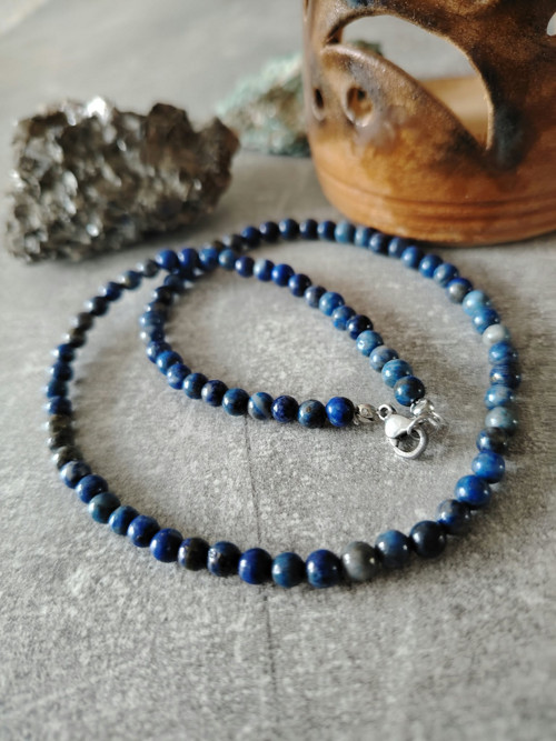 Náhrdelník choker lapis lazuli