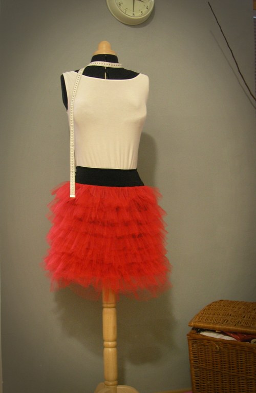 Tutu .red swan ...na přání — foto 1