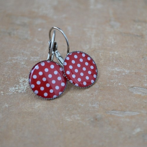 Red dots, barevné závěsné naušničky