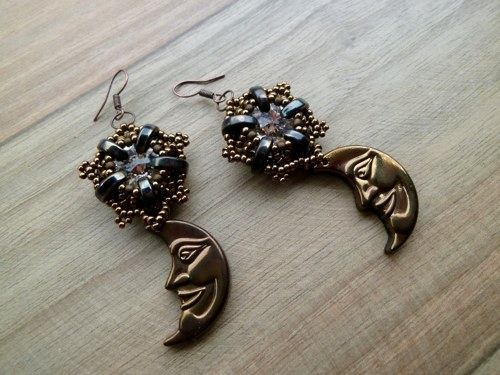 Náušnice Two Moon s krystaly Swarovski a mědí