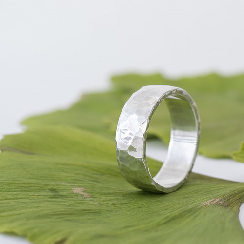 Stříbrný snubní prsten - Natura silver