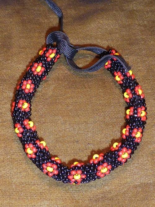 Převálcována květy