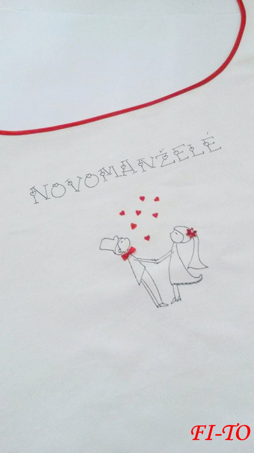 Bryndák pro novomanžele se srdíčky