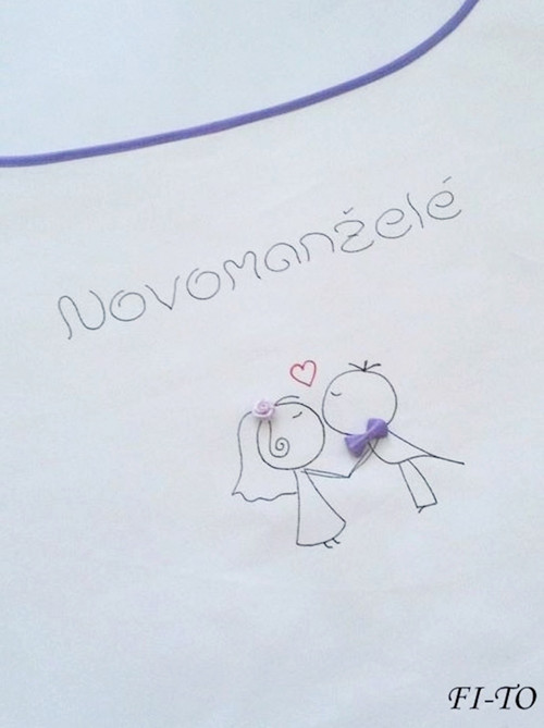 Bryndák pro novomanžele polibek