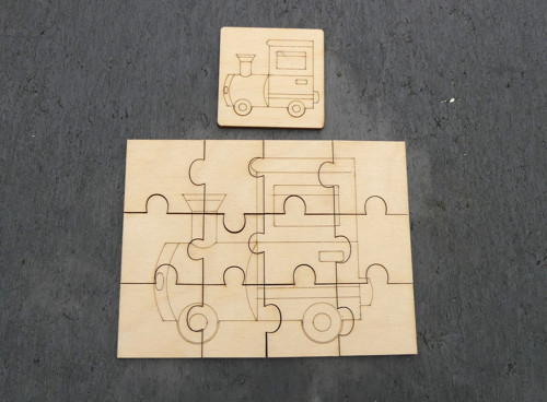 Puzzle k domalování - mašinka