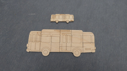 Autobus-skládačka s magnety