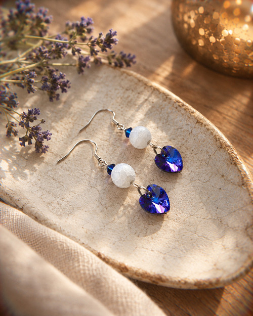 Náušnice - Swarovski srdíčka a modrý dračí achát