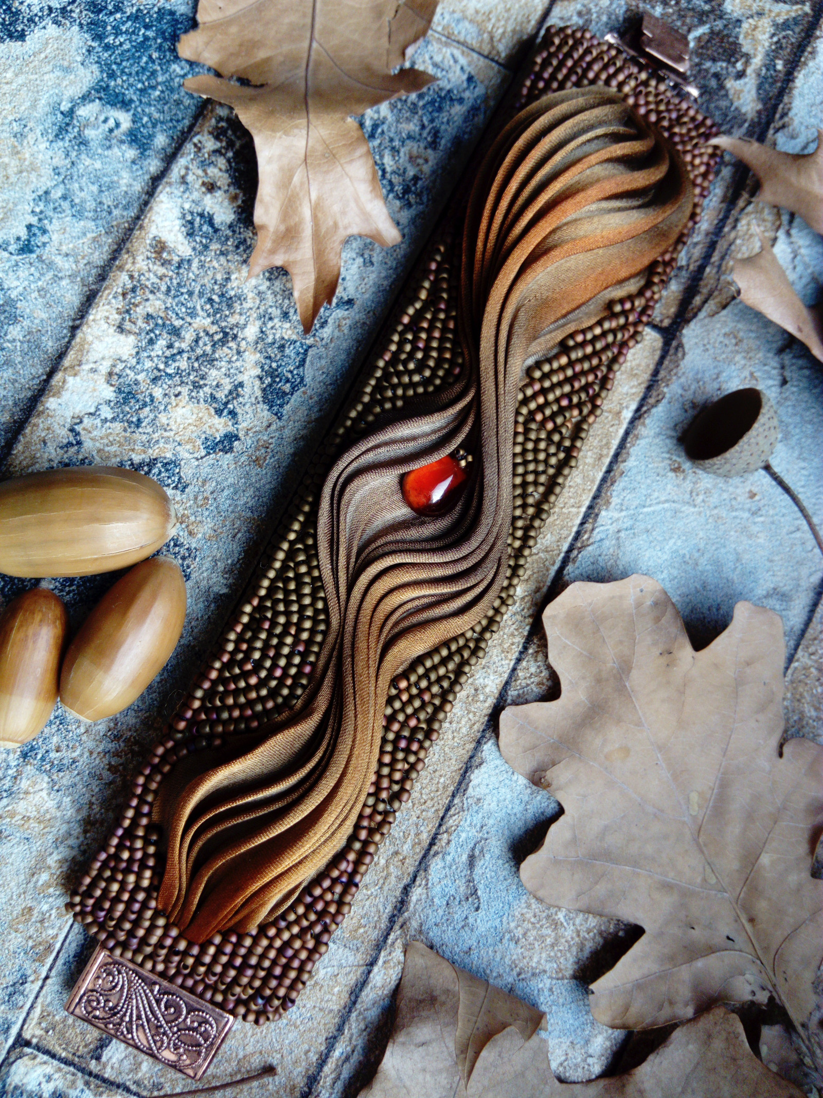 Náramek Garnet Ash