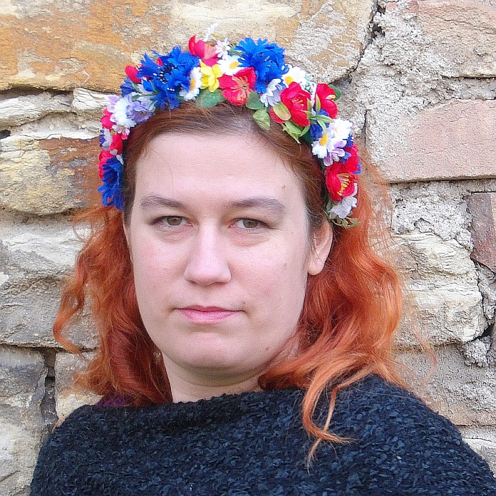 Dámská bílá Čelenka česká široká / od Viola | Fler.cz