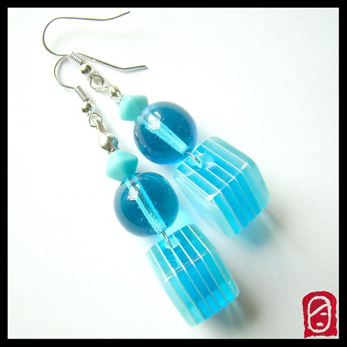 Juicy plastic in blue — foto 4