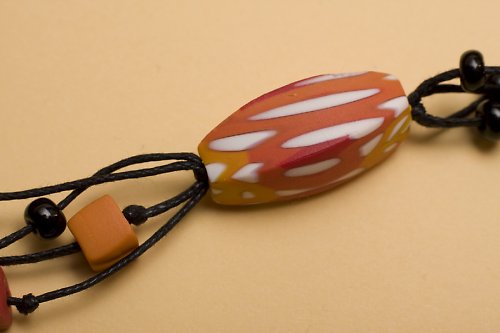 Oranžový náhrdelník — foto 2