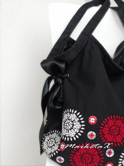 Black,white and red handbag — foto 3