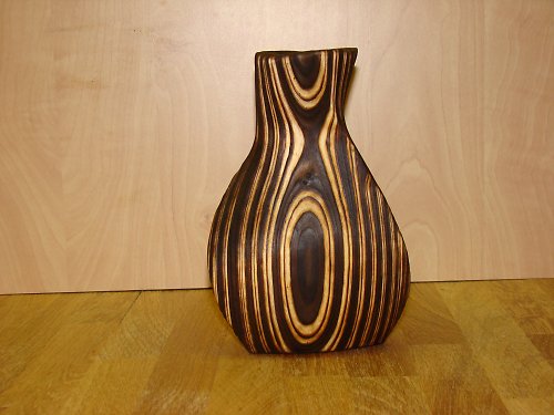 Dřevěná váza — foto 3