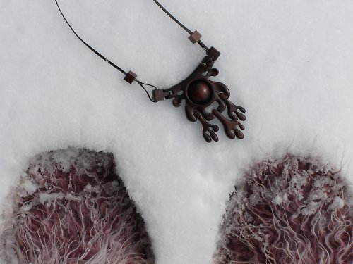 Dřevěný talisman — foto 2