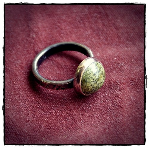 Prsten se serpentinem — foto 2