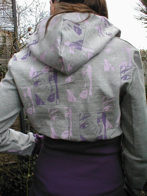 Mikina — foto 3