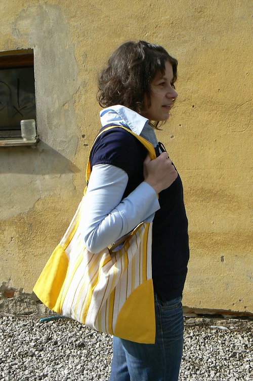 Taška - žlutý proužek — foto 2