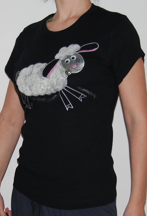 Jsem bílá ovce rodiny :) (L/XL) — foto 2