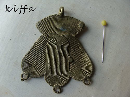 Mosazný přívěsek — foto 2