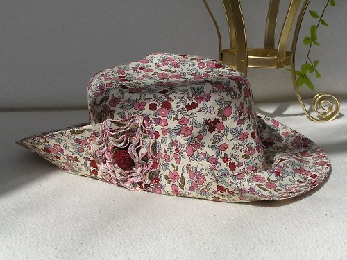 Dámský plátěný klobouk, vel. 58 — foto 2