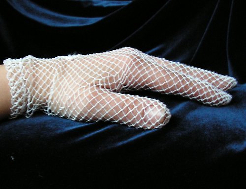 Síťované rukavičky bílé s výšivkou — foto 2