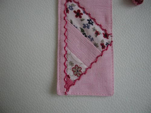 Záložka do knihy - růžová - patchwork. — foto 4