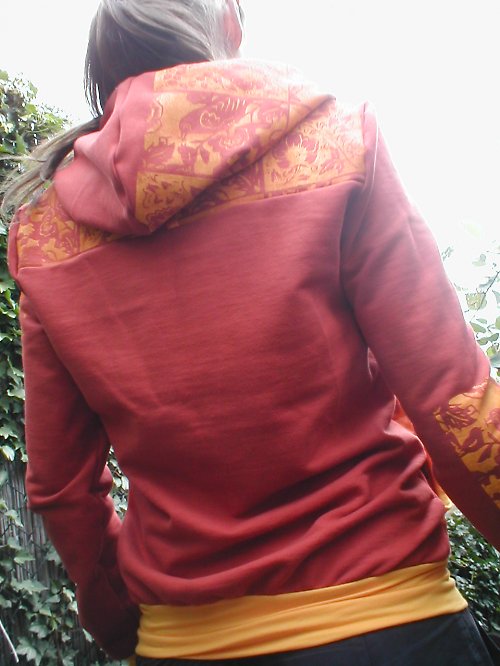 Mikina — foto 3