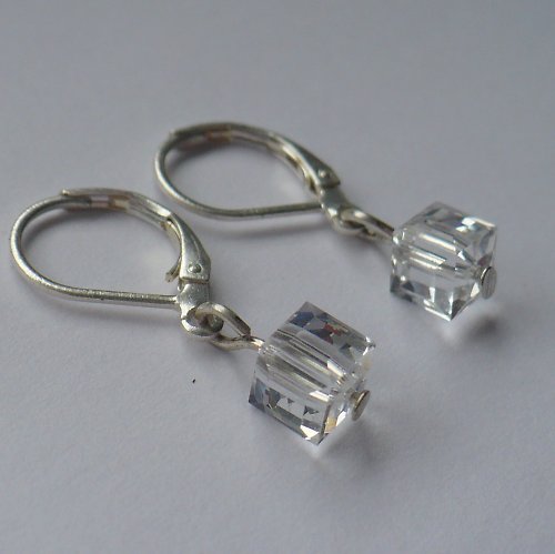 Kostičky Swarovski v průhledné — foto 2