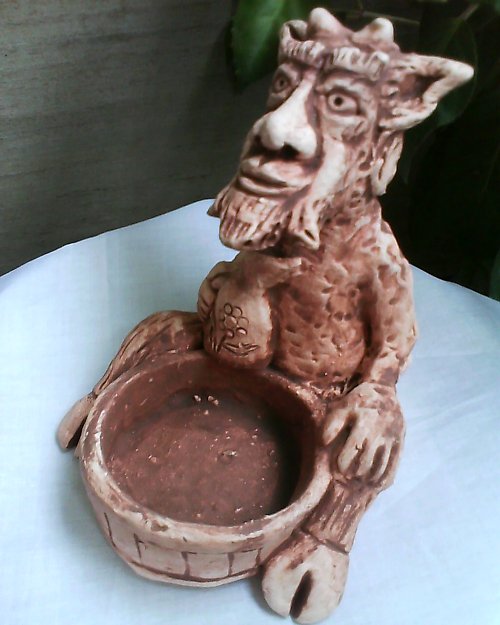 Satyr s džbánkem — foto 4