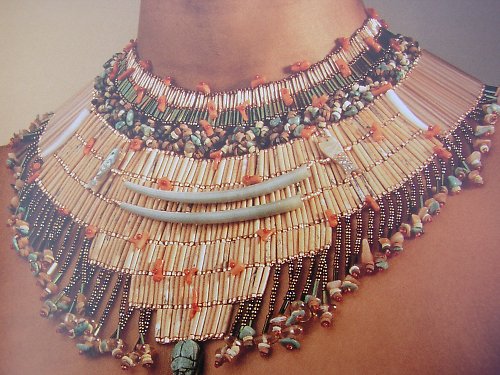 Kniha - 500 BEADED OBJECTS — foto 3