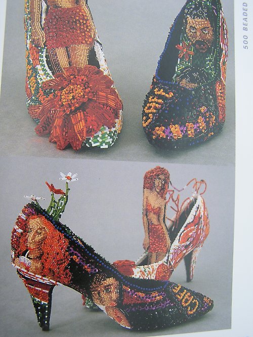 Kniha - 500 BEADED OBJECTS — foto 5