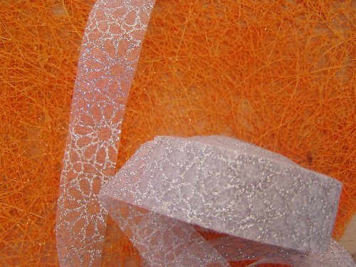 Stříbrná stuha s lurexem — foto 2