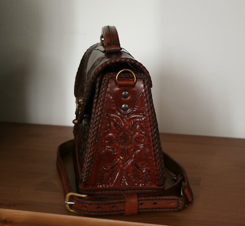 Kožená kabelka - kufřík Madele — foto 2