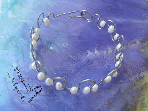 Perle, perly, perličky - Pearl bracelet — foto 2