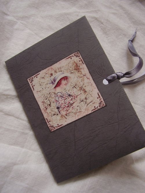 Karolína s kyticí - Diarus Nostalgius 2010 — foto 3