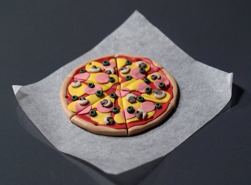 Miniaturní Fimo pizza náušnice — foto 4
