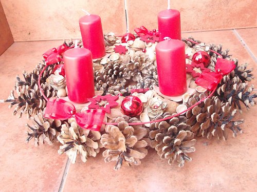 Adventní věnec v červené - 4 — foto 4