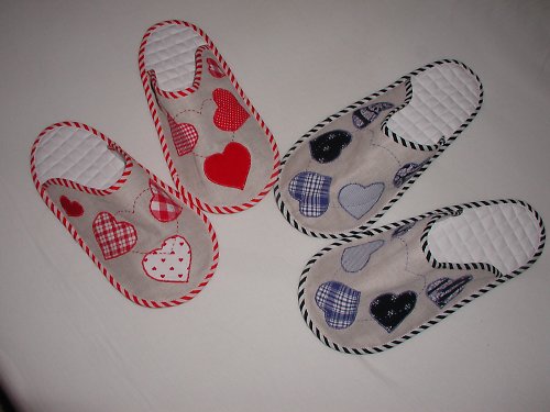 Pantoflíčky se srdíčky. — foto 2